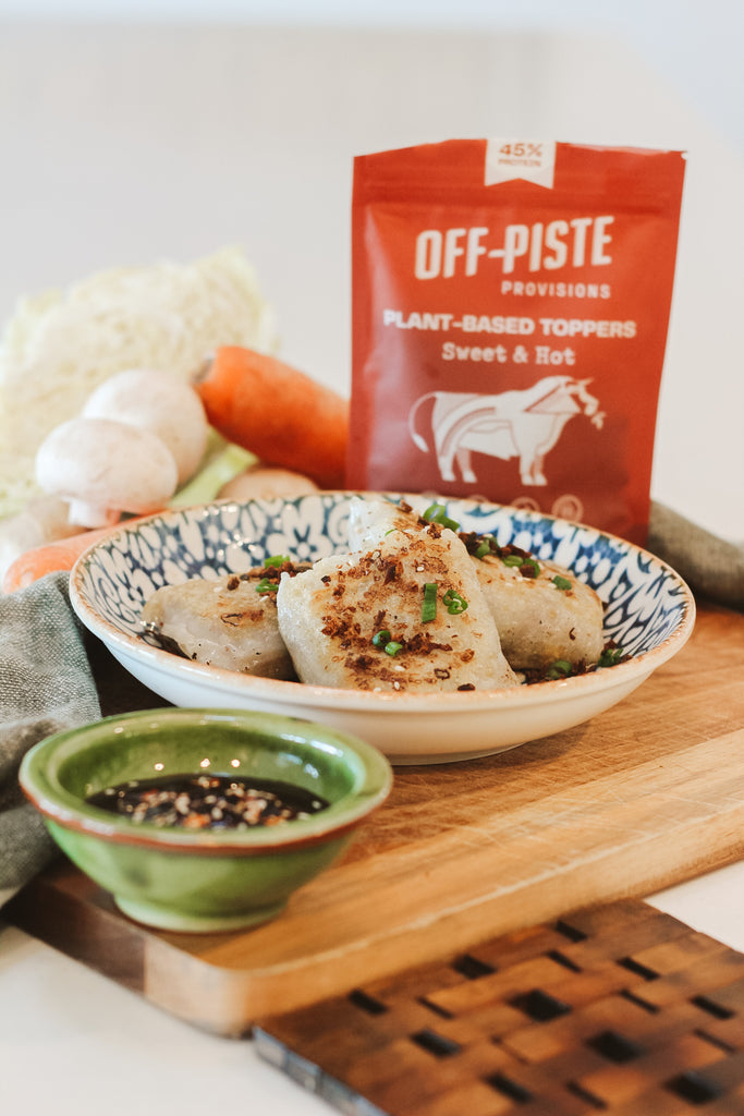 VEGGIE RICE PAPER BITES WITH OFF-PISTE PROVISIONS SWEET & HOT TOPPERS